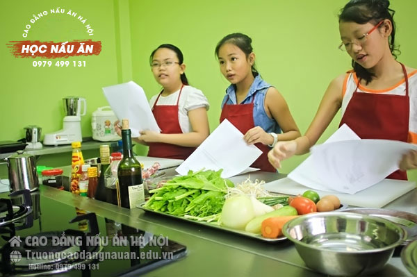lớp dạy nấu ăn cho trẻ em tphcm