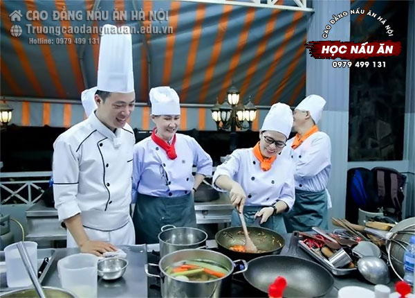 học nấu ăn buổi tối