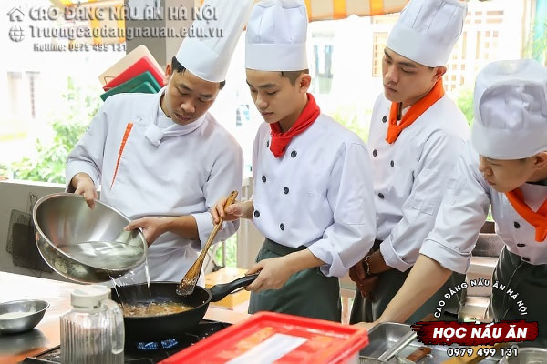 hướng dẫn nấu ăn đ&atilde;i tiệc