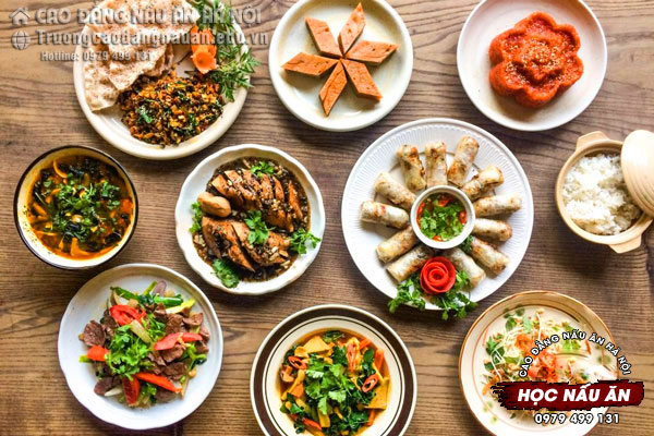 dạy nấu ăn đ&atilde;i tiệc