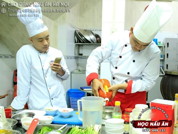 học nấu ăn để kinh doanh