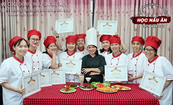 học nấu ăn m&oacute;n việt