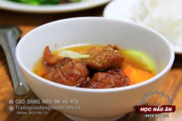học l&agrave;m b&uacute;n chả h&agrave; nội
