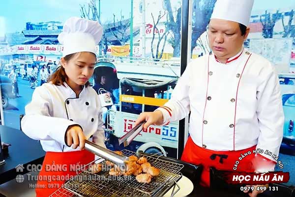 học l&agrave;m b&uacute;n chả ở đ&acirc;u