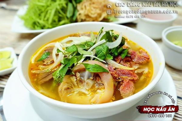 học nấu b&uacute;n b&ograve; huế ở huế