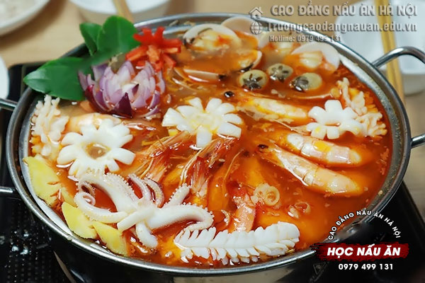 Lớp Dạy Nấu Lẩu Thái Hải Sản Chua Cay Kinh Doanh