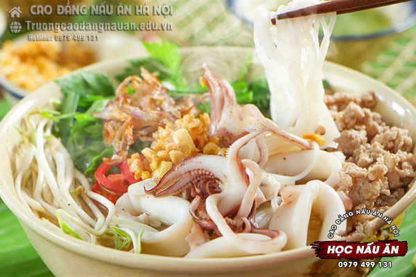 dạy nấu hủ tiếu mực