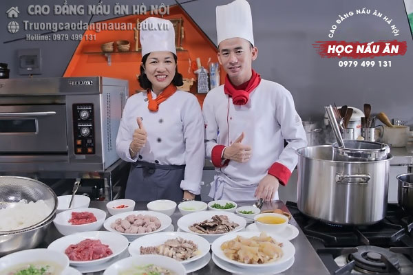 học c&aacute;ch nấu phở b&ograve;