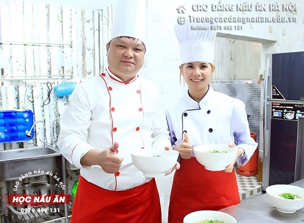 dạy c&aacute;ch nấu phở b&ograve;
